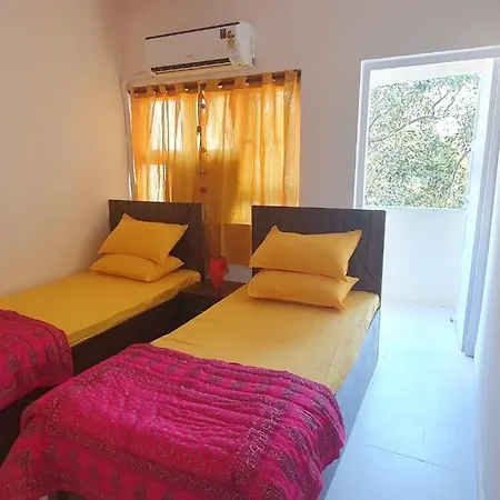 Cozy Retreat In The Heart Of Mumbai City